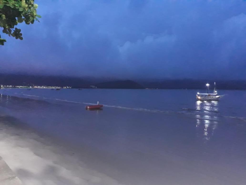 Wembley Beach Apto Duplo 703 E 702 Ubatuba Eksteriør billede